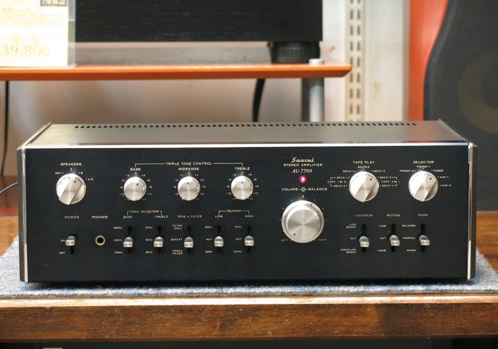 SANSUI AU-7700 功率放大器