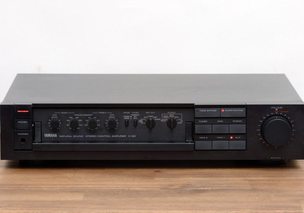 雅马哈 YAMAHA C-60 前级放大器