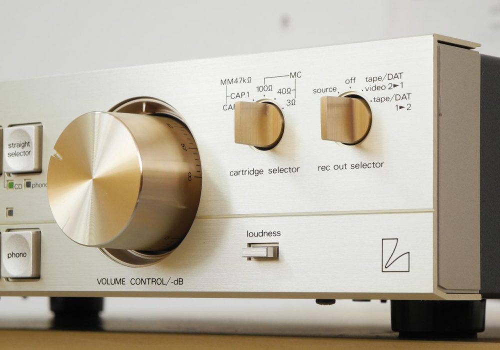 LUXMAN C-03 前级放大器