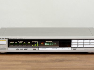 Onkyo T-4450 Synthesized FM/AM 收音头