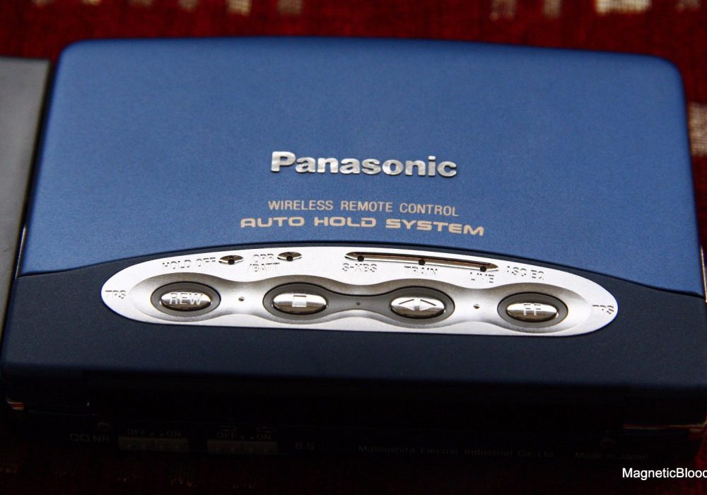 松下 Panasonic RQ S95 personal cassette player, A+++++++ sound, remote wireless, rare
