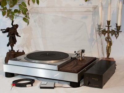 Technics SP-10MK2 + Lead Lab Plinth + SH-10E + SH-10R + Micro MA-505