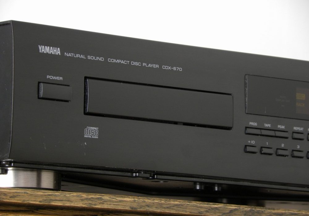 YAMAHA CDX-670 CD播放机