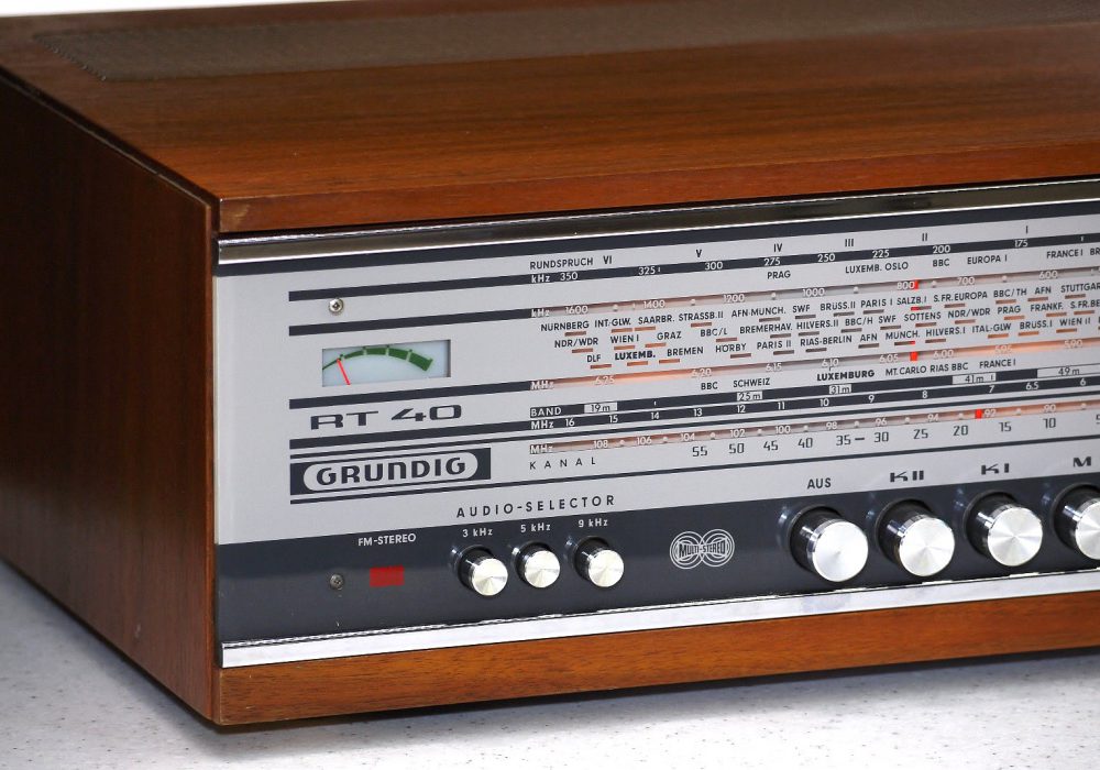 GRUNDIG RT-40 收音机
