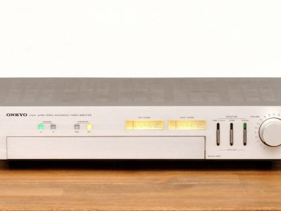 Onkyo A-25 Vollverstärker / Verstärker / 功率放大器 in silber