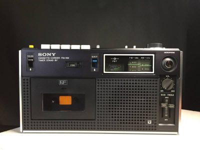 SONY CF-1900 AM/FM 收录机