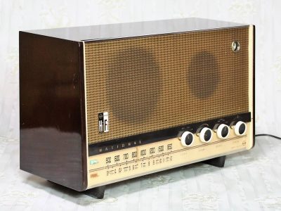 National EA-700 Hi-Fi 电子管收音机