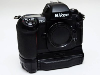 Nikon F100+バッテリーパックMB-15 ベロ出し改造済 美品