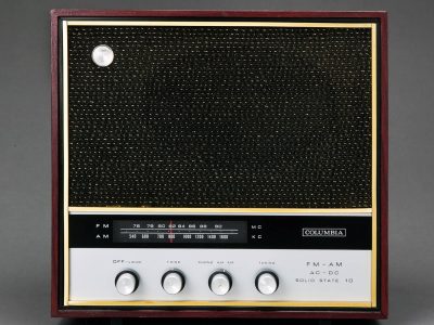 COLUMBIA MODEL TFC-100 AM/FM 收音机