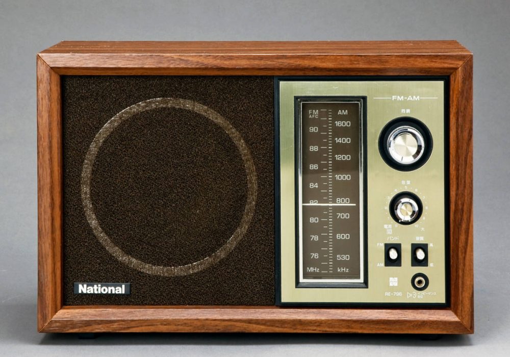 National RE-796 AM/FM 收音机