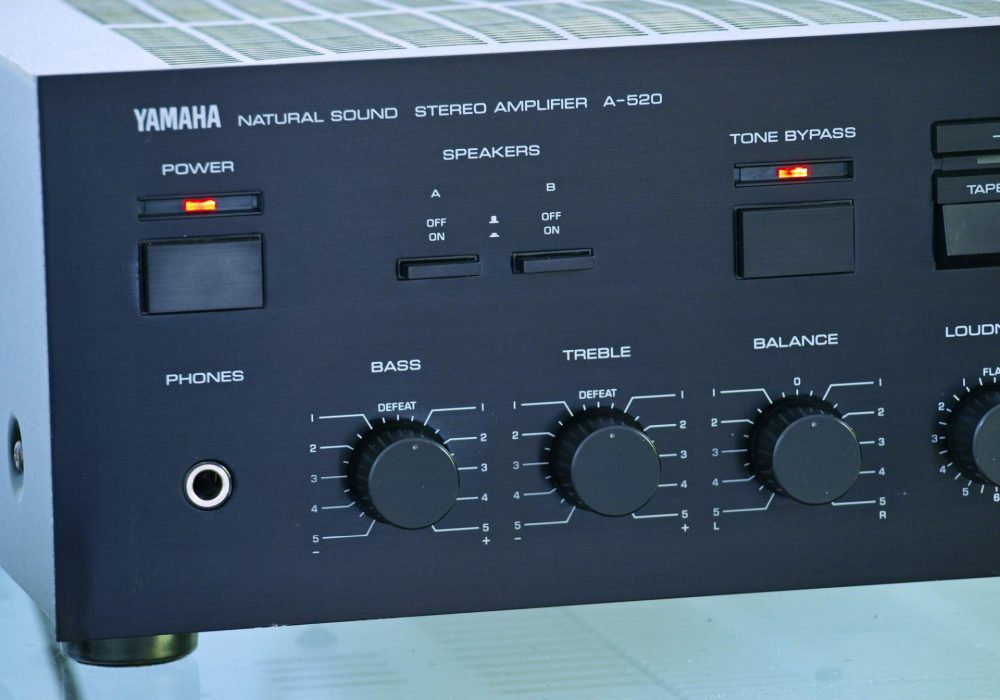 雅马哈 YAMAHA A-520 功率放大器