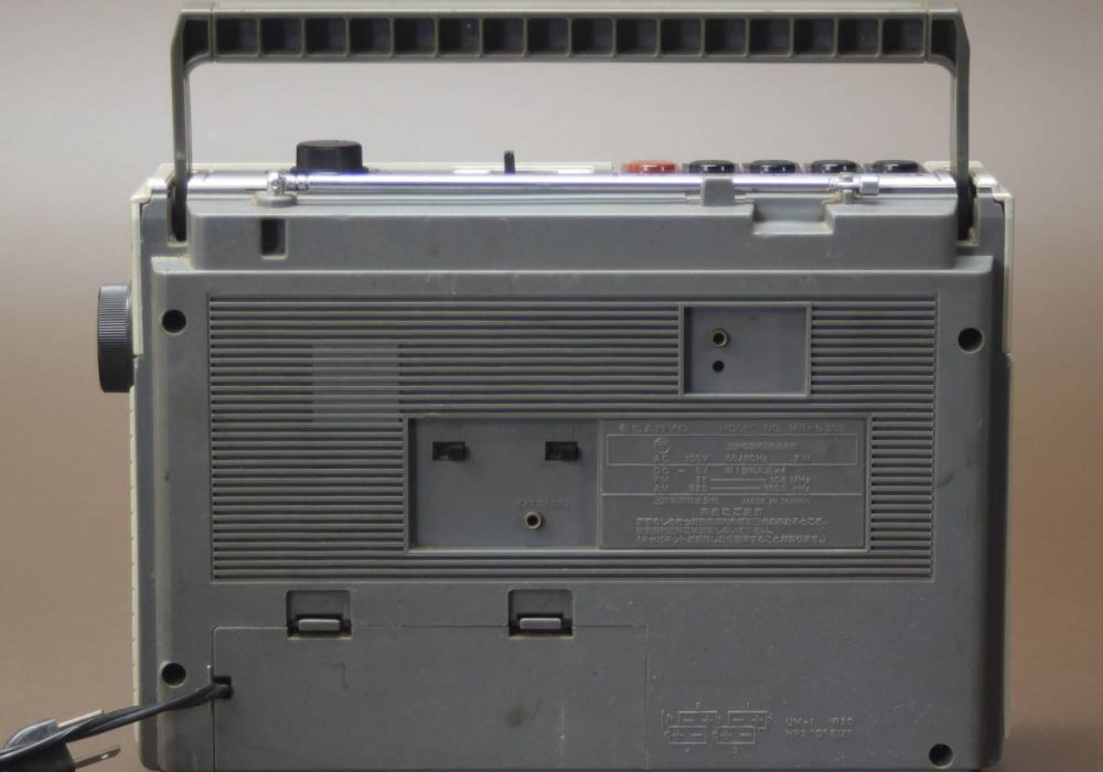 SANYO MR-G306 收录机
