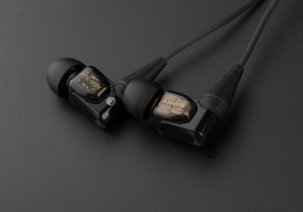 索尼 SONY XBA-300AP 三单元动铁入耳式耳机
