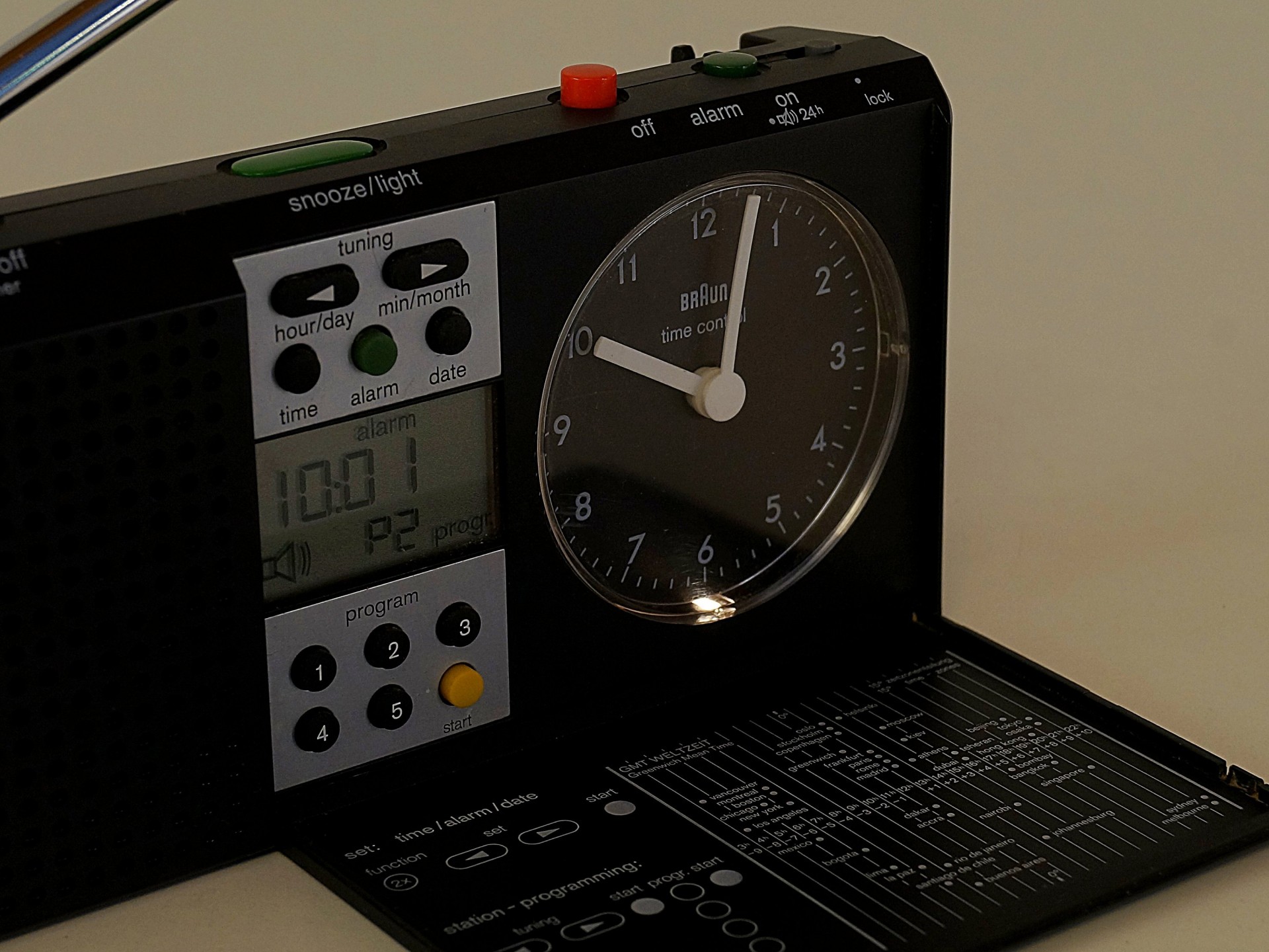 Braun Clock Radio Type 3869 钟控收音机 Lark Club