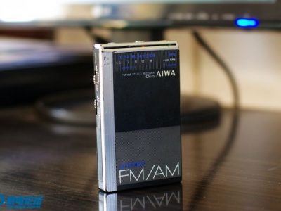 爱华 AIWA CR-5 FM/AM 口袋式收音机