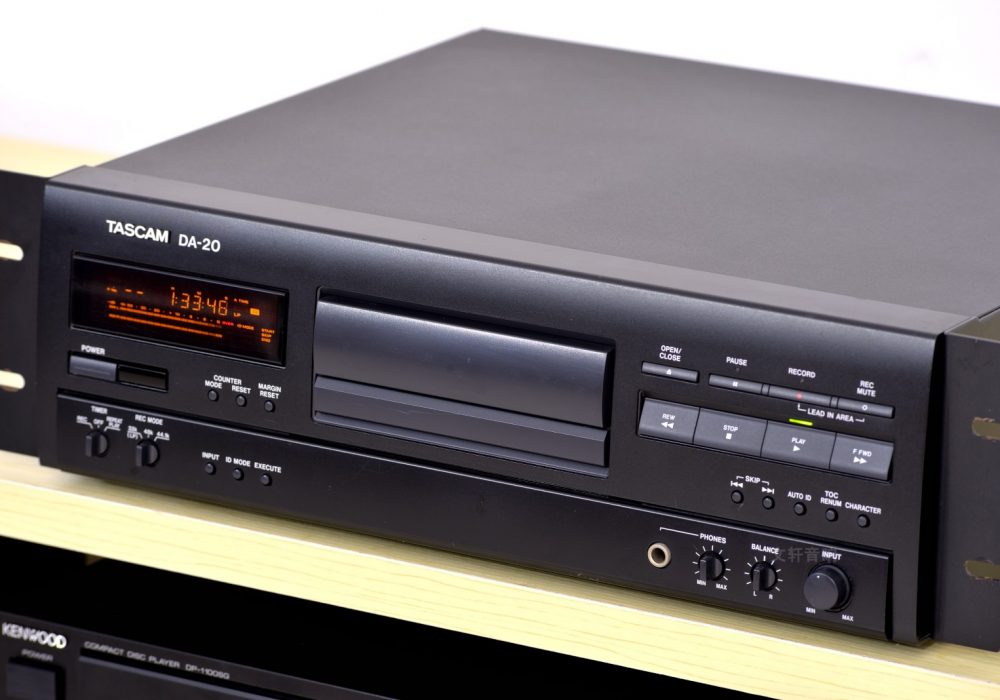 TASCAM DA-20 DAT播放机