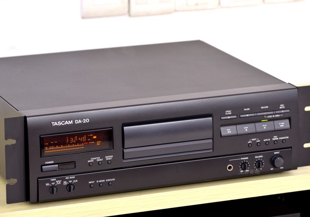 TASCAM DA-20 DAT播放机