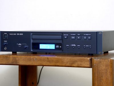 TASCAM CD-200 CD播放机