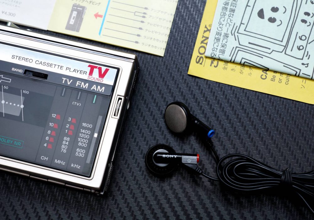 SONY WM-F30 WALKMAN 磁带随身听 + MDR-E242 耳塞