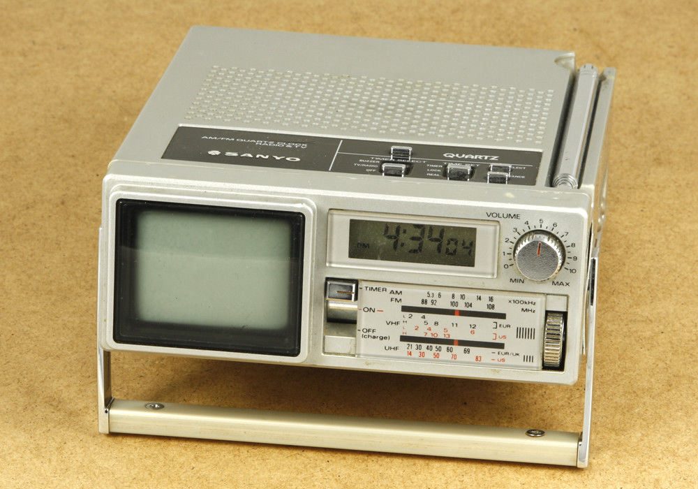 SANYO TPM2170 AM/FM 收音机 & TV 一体机