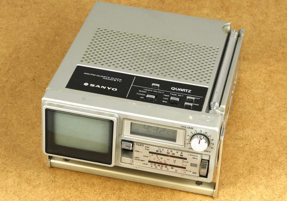 SANYO TPM2170 AM/FM 收音机 & TV 一体机