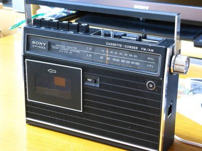 SONY CF-1400A 单卡收录机