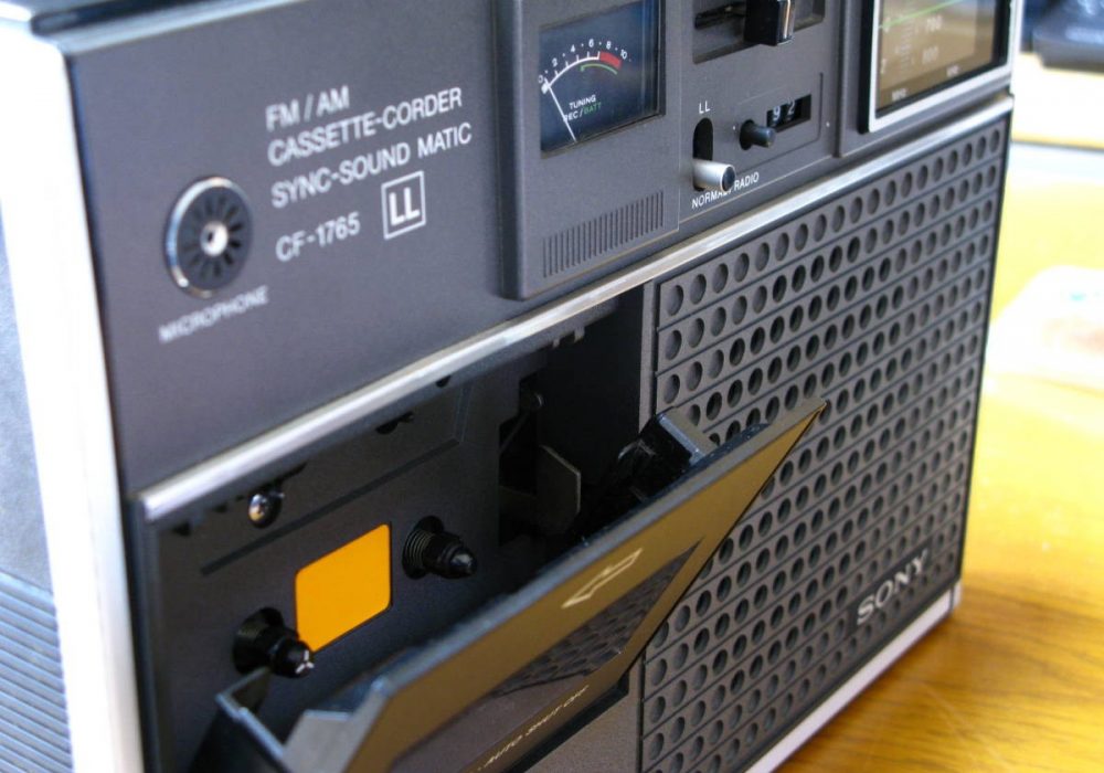 SONY CF-1765 单卡收录机