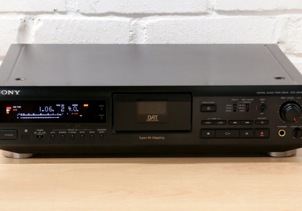 索尼 SONY DTC-ZE700 Hi-Fi DAT 播放机