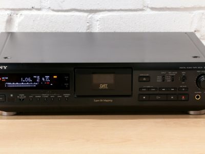 索尼 SONY DTC-ZE700 Hi-Fi DAT 播放机