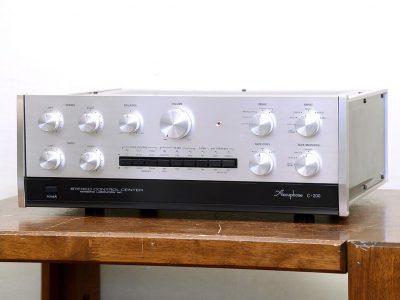 Accuphase C-200 功率放大器