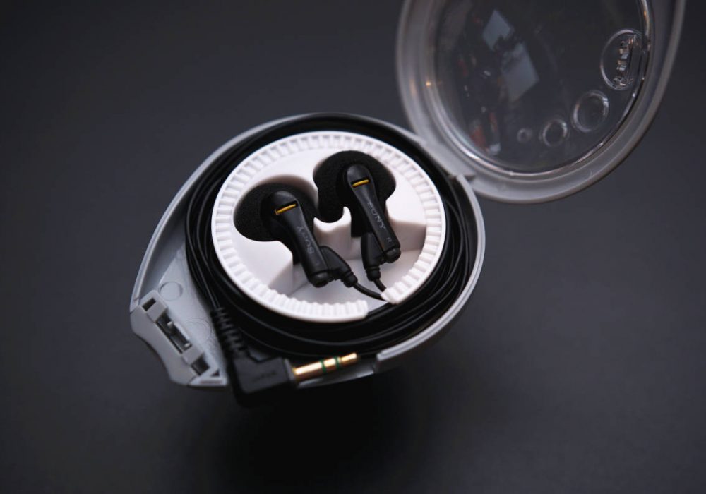 SONY MDR E472 Lark Club