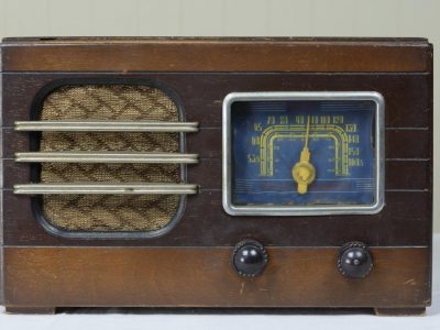 Weal 古董收音机