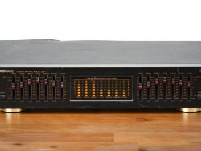 Soundwave Q-1100 均衡器