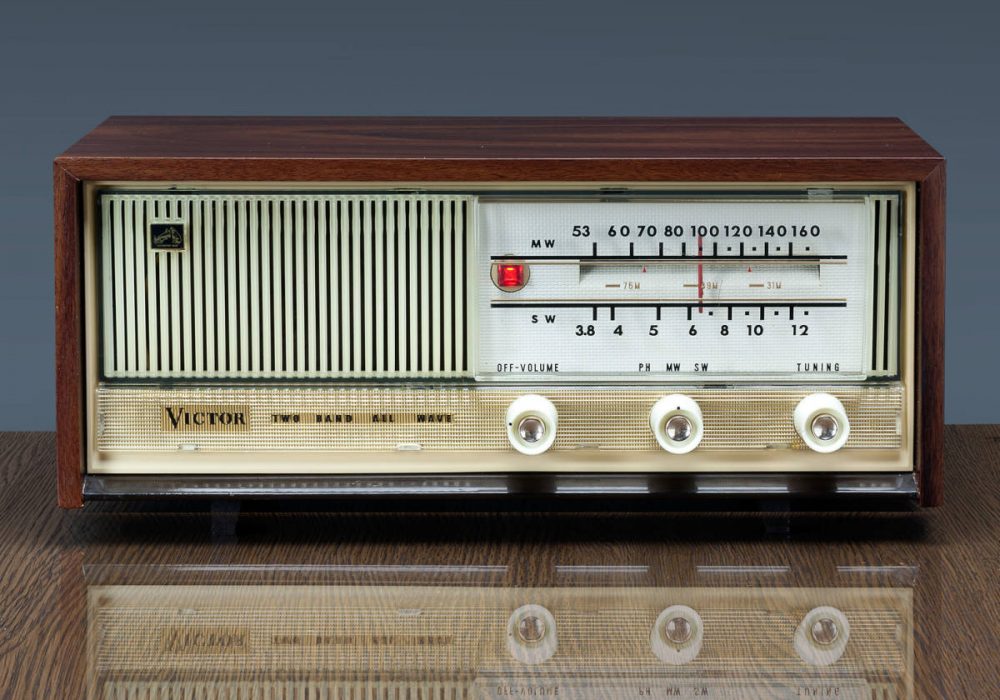 Victor MODEL R-205 电子管收音机