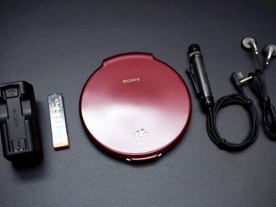 SONY D-NE20 CD随身听 + MDR-E838 耳机