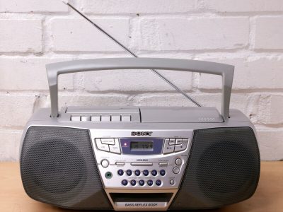 索尼 SONY CFD-S22 FM/AM 收音机/CD/卡座 面包机