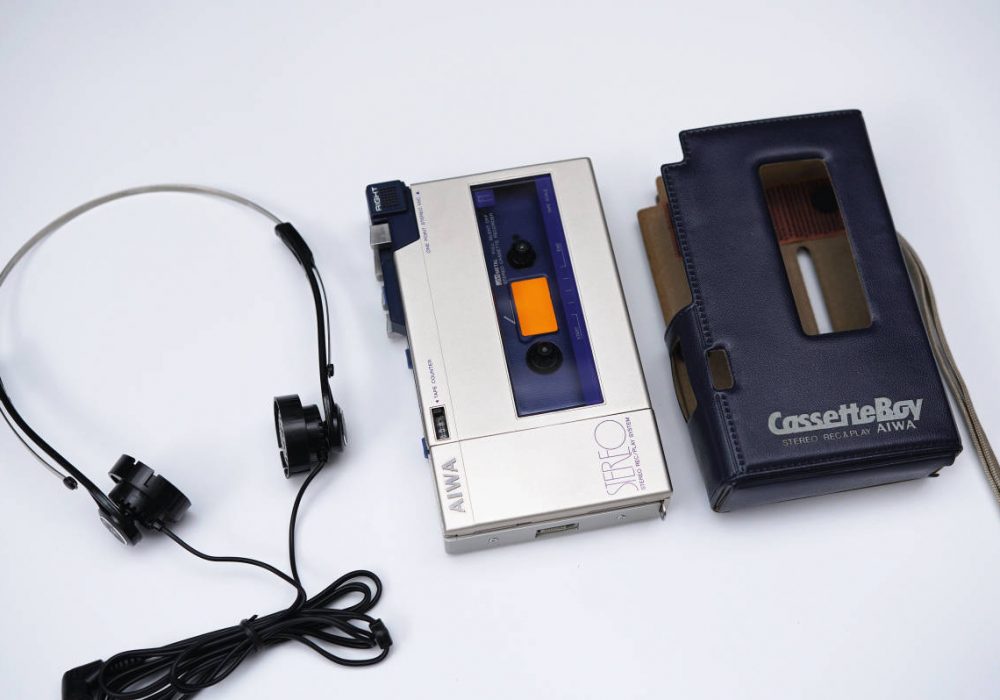 AIWA HS-F1 Cassette Boy 磁带随身听