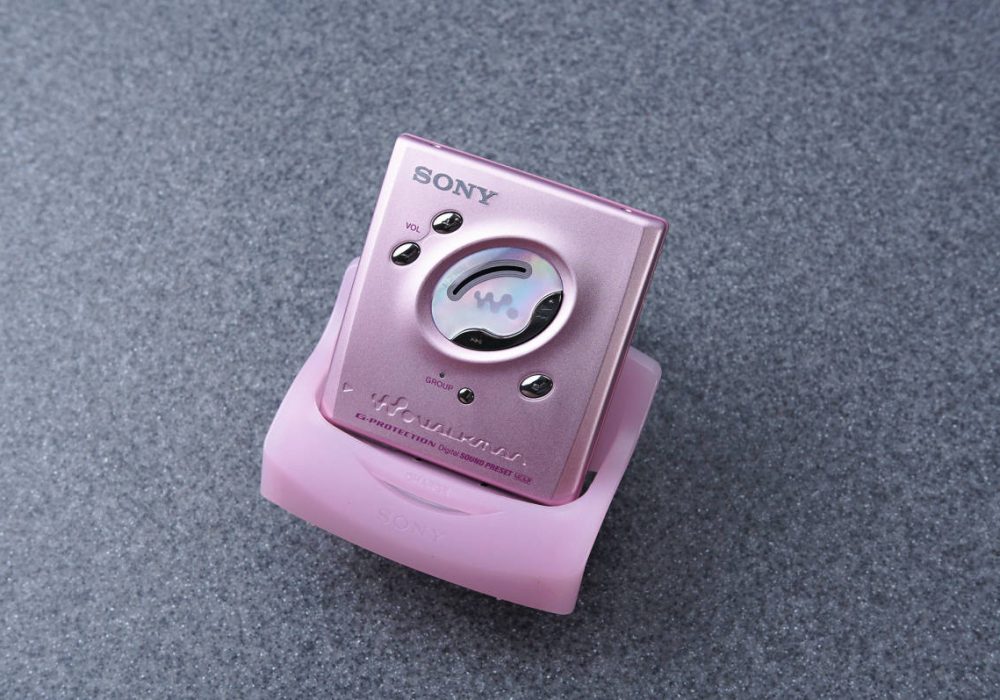 ★新品同様★ SONY ソニー WALKMAN ポータブルMDプレーヤー MZ-E505 PINK