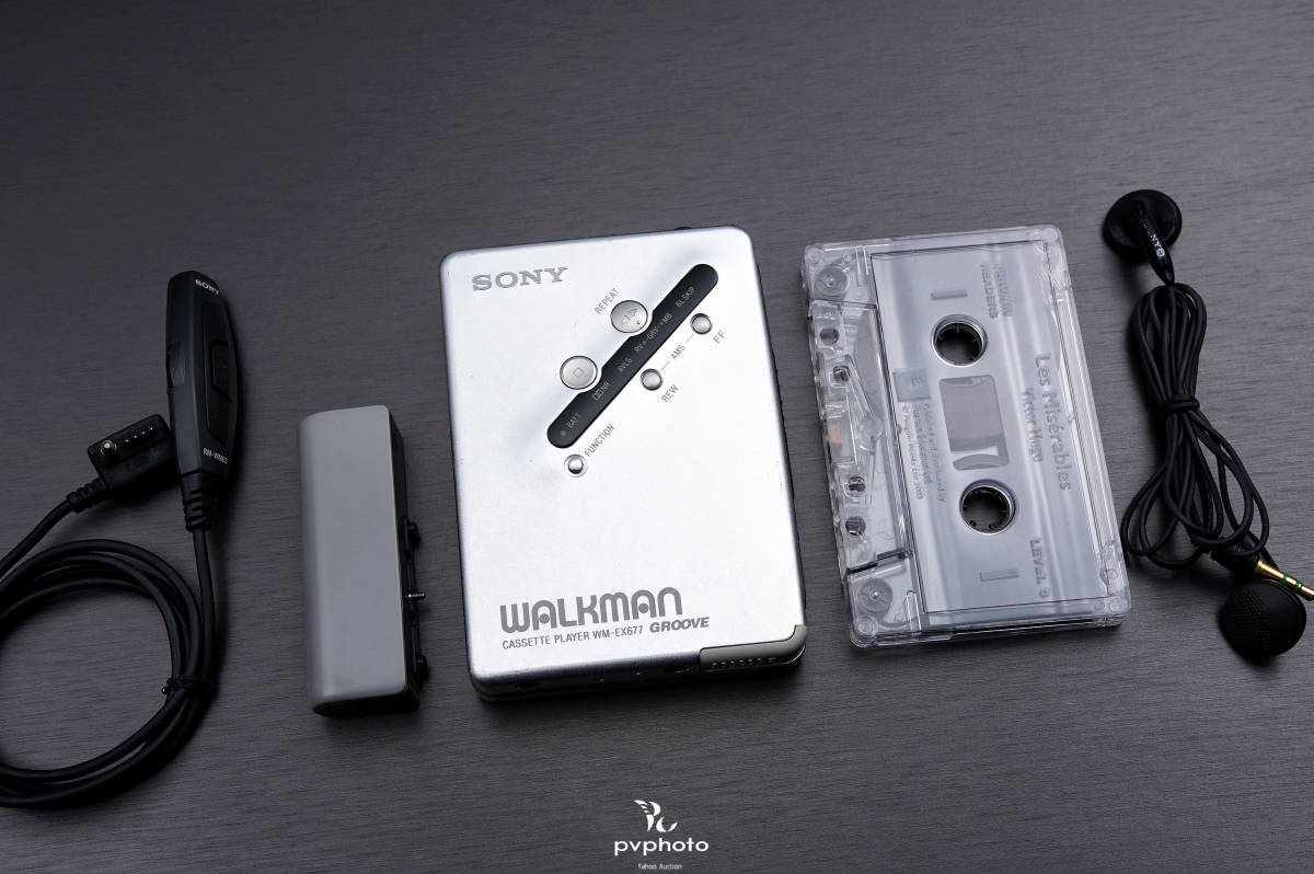 SONY WALKAMN 銘機 カセットプレーヤー WM-EX677 シルバー