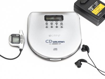 索尼 SONY DE-700 Discman CD播放机 CD随身听