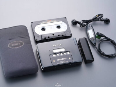 極・動作 索尼 SONY 索尼 WALKMAN 薄丈夫シリーズ FM/AM 高音質モデル 磁带随身听 WM-FX808 BLACK 整備品