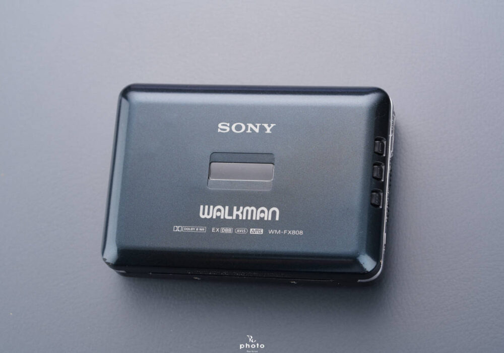 極・動作 索尼 SONY 索尼 WALKMAN 薄丈夫シリーズ FM/AM 高音質モデル 磁带随身听 WM-FX808 BLACK 整備品