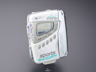 極・動作 索尼 SONY 索尼 SPORTS WALKMAN FM/AMラジオ 磁带随身听 WM-FS1 ホワイト 整備品