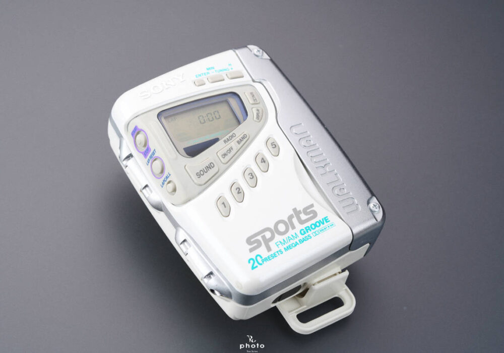 極・動作 索尼 SONY 索尼 SPORTS WALKMAN FM/AMラジオ 磁带随身听 WM-FS1 ホワイト 整備品